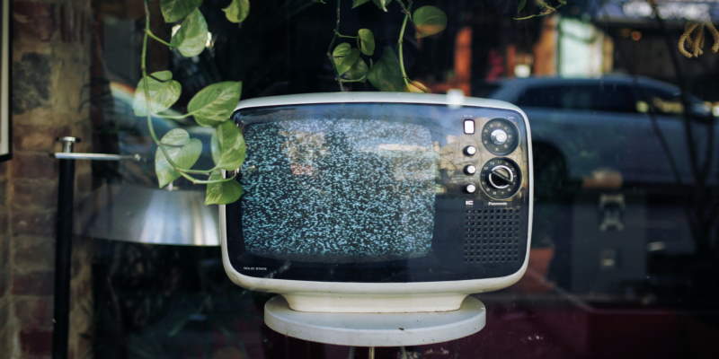 Kupiti samo prijemnik ili uzeti TV paket?