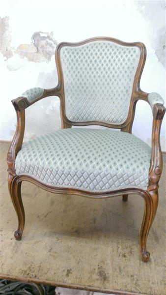 Tapetarsko dekoraterski obrt vl. nino kuharić  tapeciranje namještaja zagreb 16