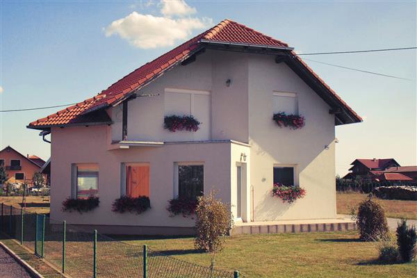 Obiteljska kuća - Velika Ludina