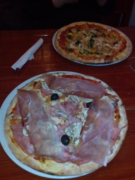 Pizzeria malo misto sinj 2