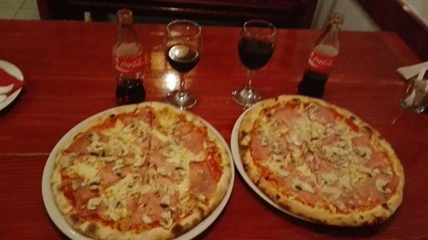 Pizzeria malo misto sinj 3