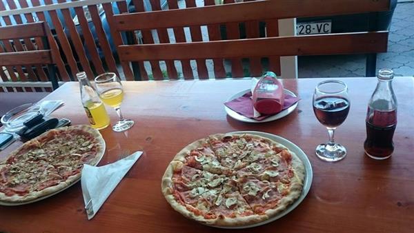 Pizzeria malo misto sinj 4