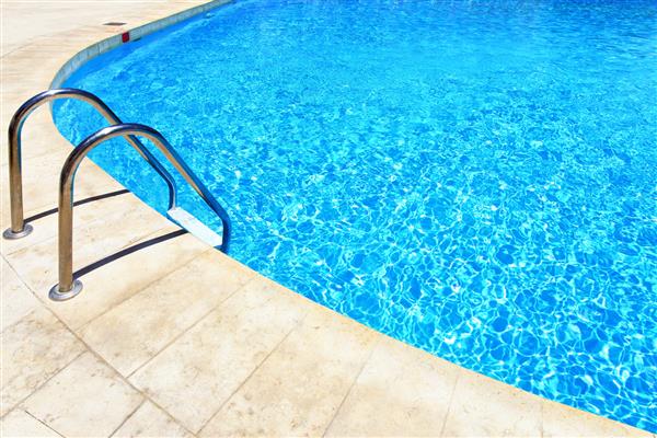 Tvrtka Kvazar iz Dubrovnika nudi izgradnju bazena, instalacija i održavanje kompletne bazenske tehnike i opreme. 