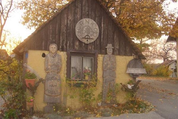Seoski turizam Crnko 1 najstariji je ugostiteljski objekt ovakve vrste u Varaždinskoj županiji.