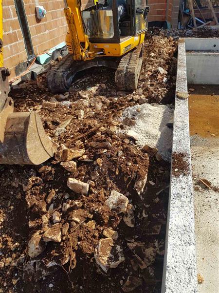 Villa anđela selina - građevinska mehanizacija herak 21