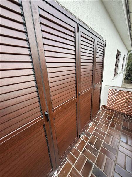 Izrada pomičnih harmo grilja i fasadnih grilja u imitaciji drva