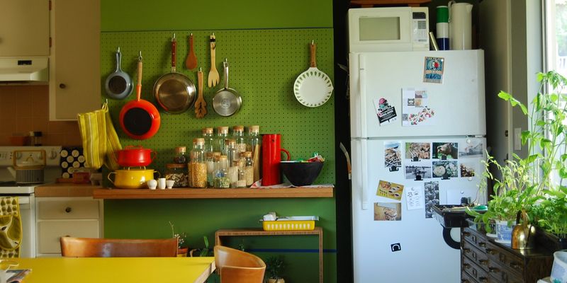 Ploča s rupama - pegboard