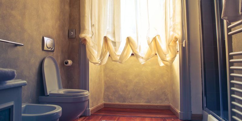 Zaštopana wc školjka