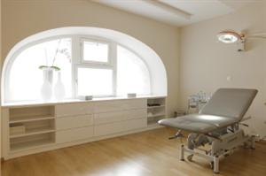 POLIKLINIKA LESIĆ DERMATOVENEROLOGIJA