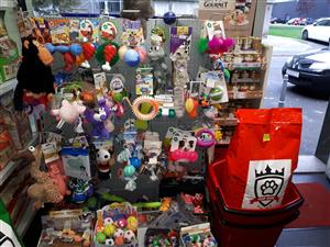 Pet Shop Snoopy  HRANA I OPREMA ZA KUĆNE LJUBIMCE