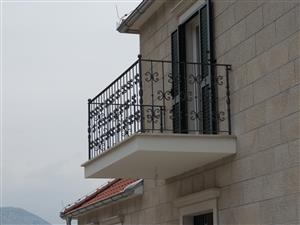 ŽNIDARŠIČ d.o.o. KOVANE BALKONSKE OGRADE