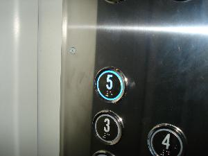 MORES DIZALA d.o.o. SERVIS DIZALA ZAGREB POZIVNO TIPKALO SA BRAILLEOVIM PISMOM